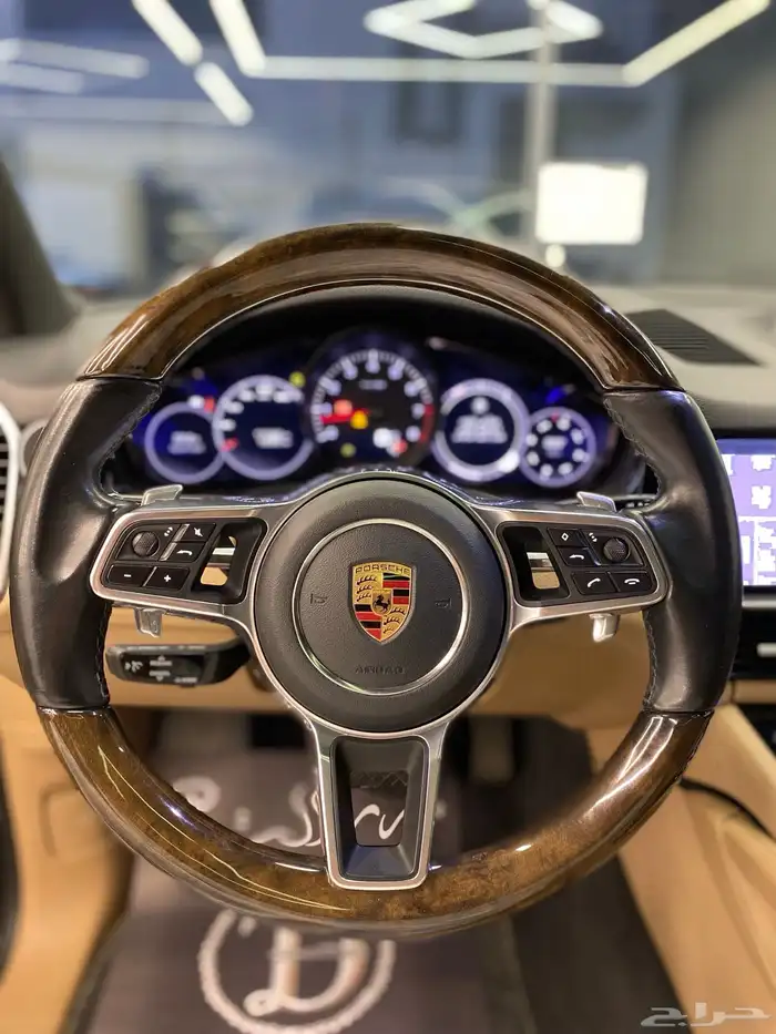 بورش كايين 8