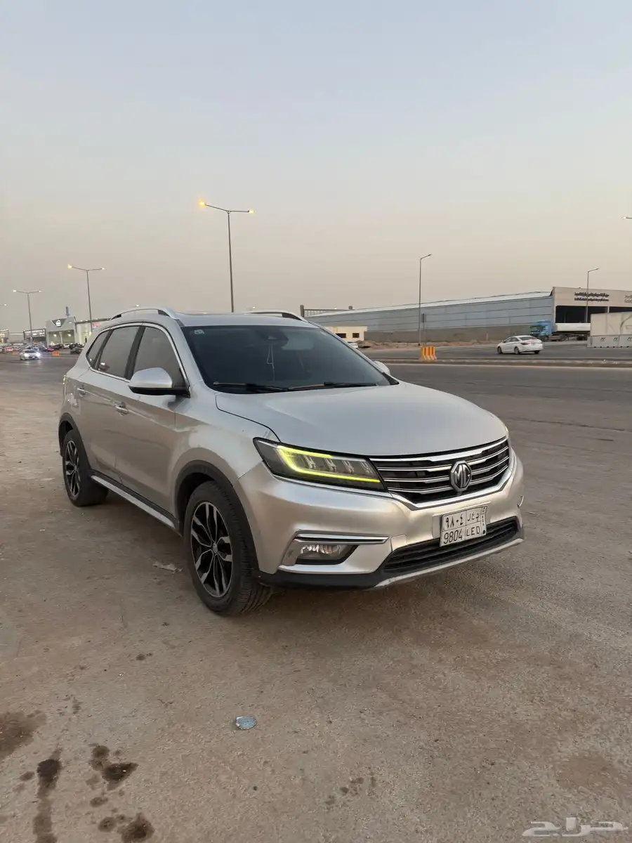 ام جي RX5 1