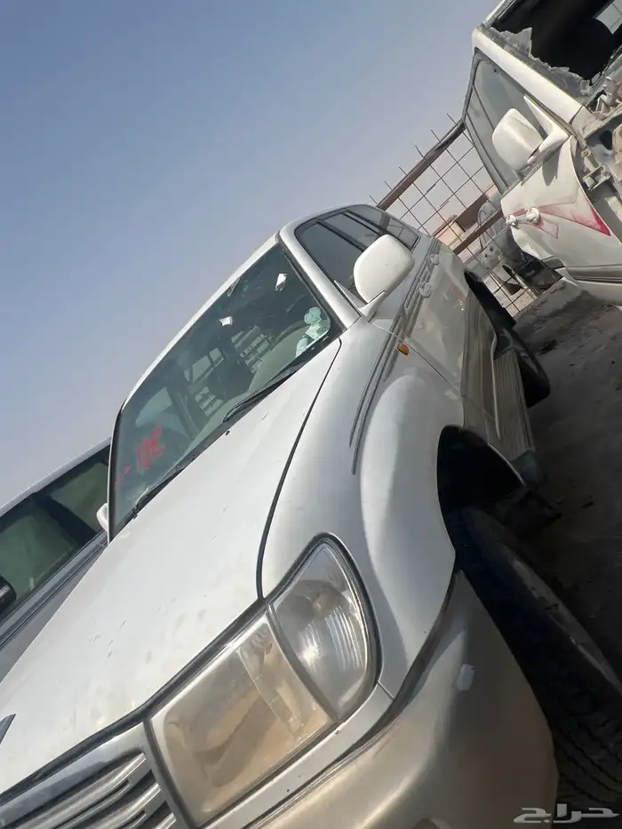 جيب لندكروزر 2004 1