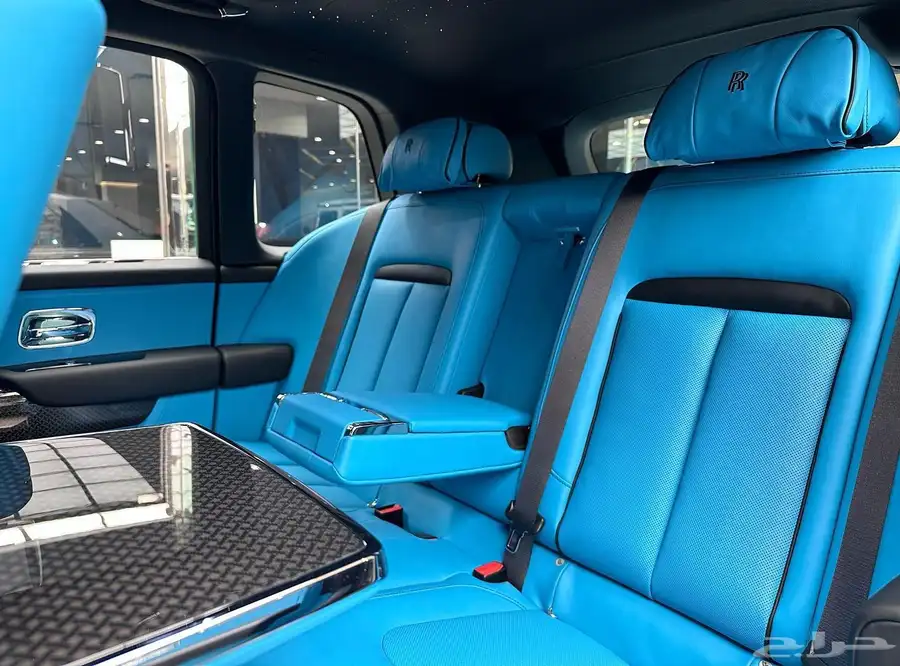 Rolls-Royce Cullinan black badge 2025 index