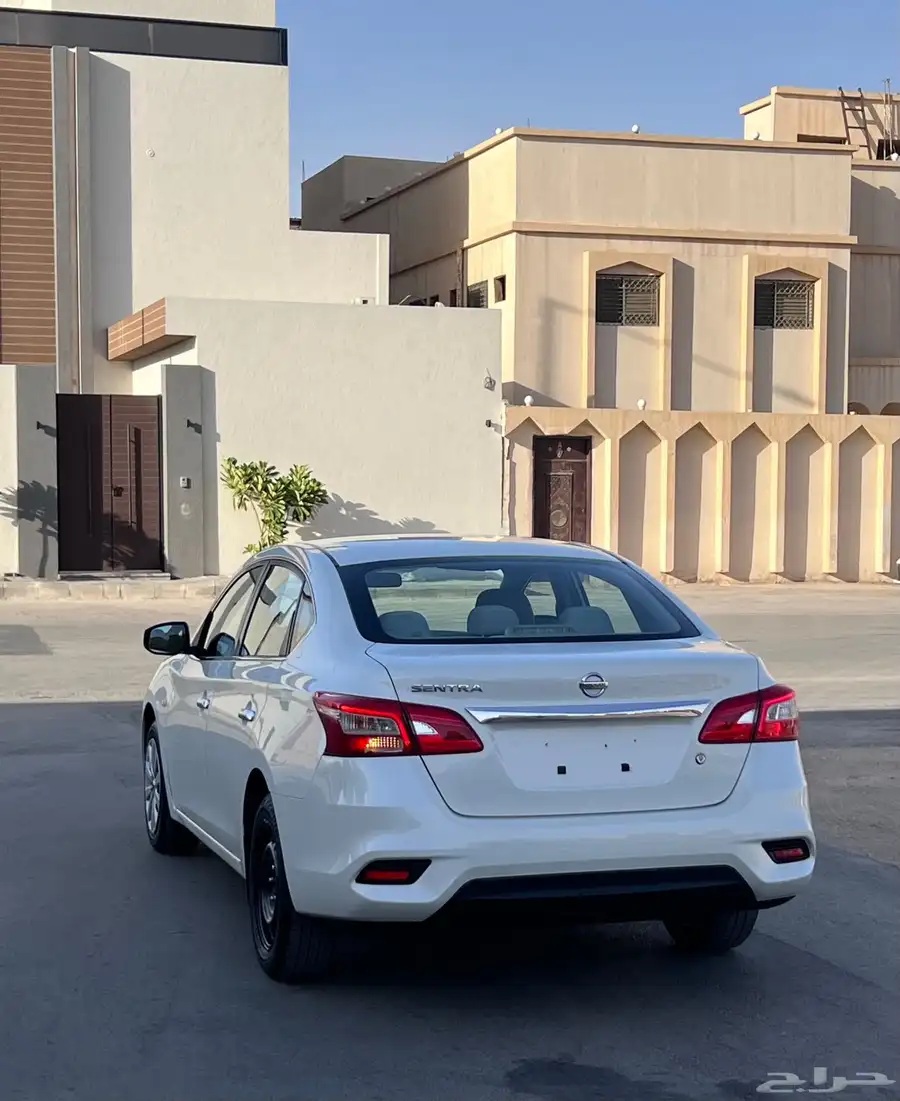 نيسان سنترا 2021 نظيفة 5