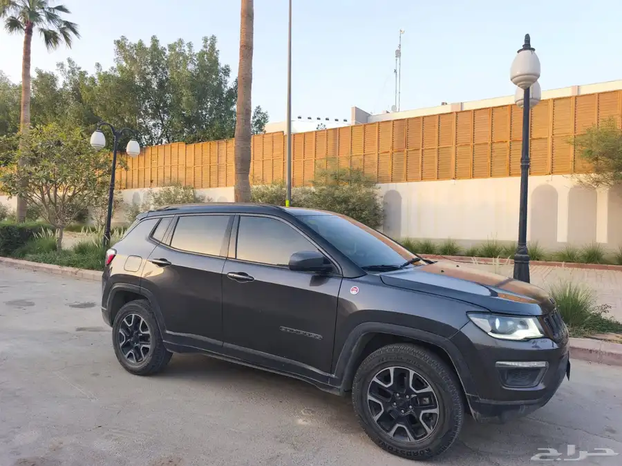 جيب كومباس تريل هوك ( اعلى فئة) فل كامل 4