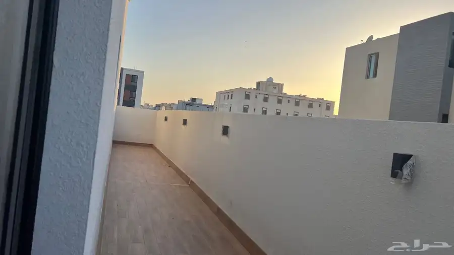 دور للإيجار بحي النرجس 5