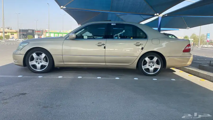 لكزس 2005 للبيع ماشي 333000 5