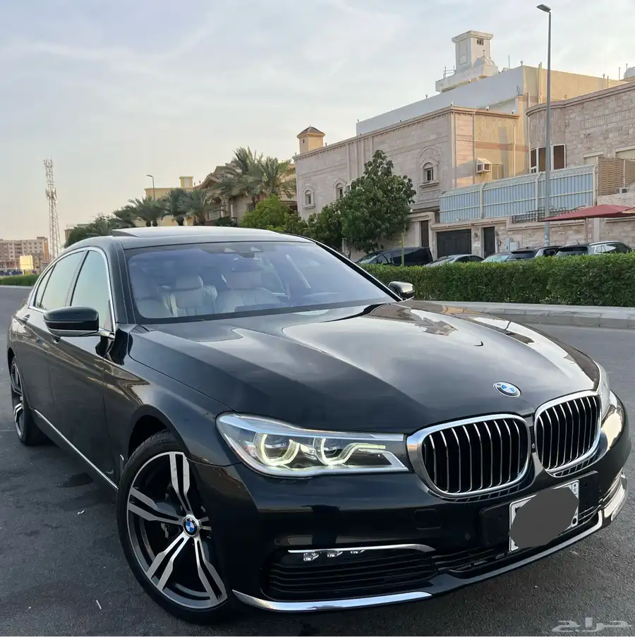 بي ام دبليو 730Li 2019 فل كامل للبيع 0