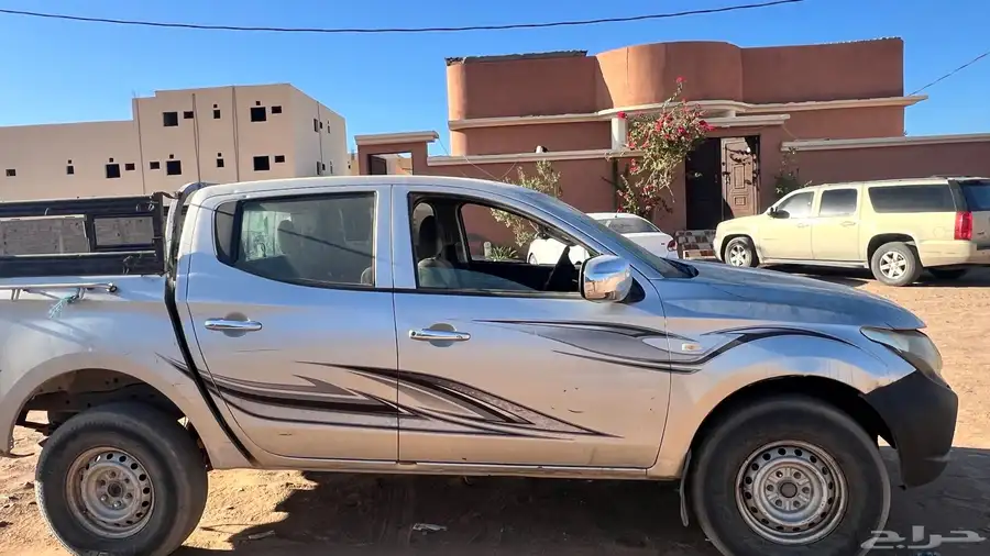 مستبيشي L200 0