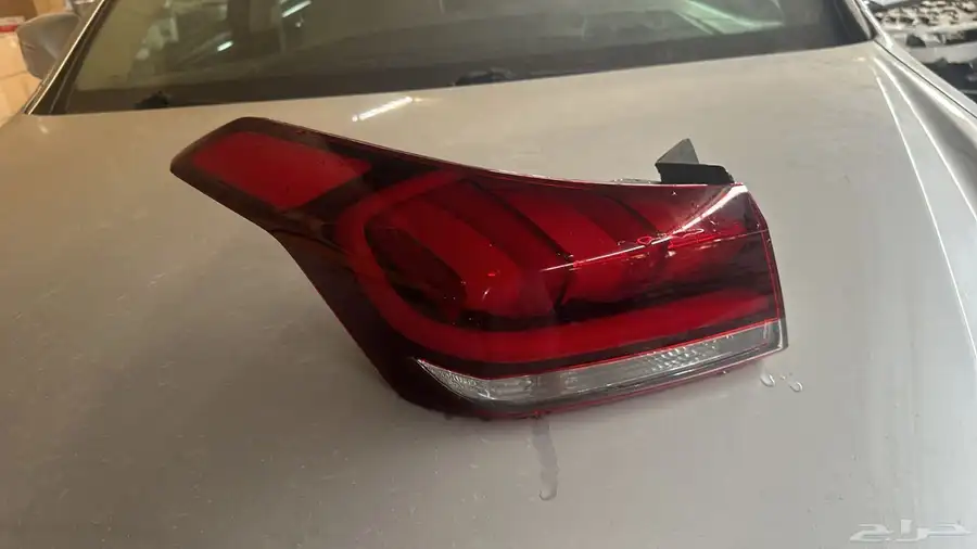 قطع غيار جينيسيس gv80 gv70 g80 19