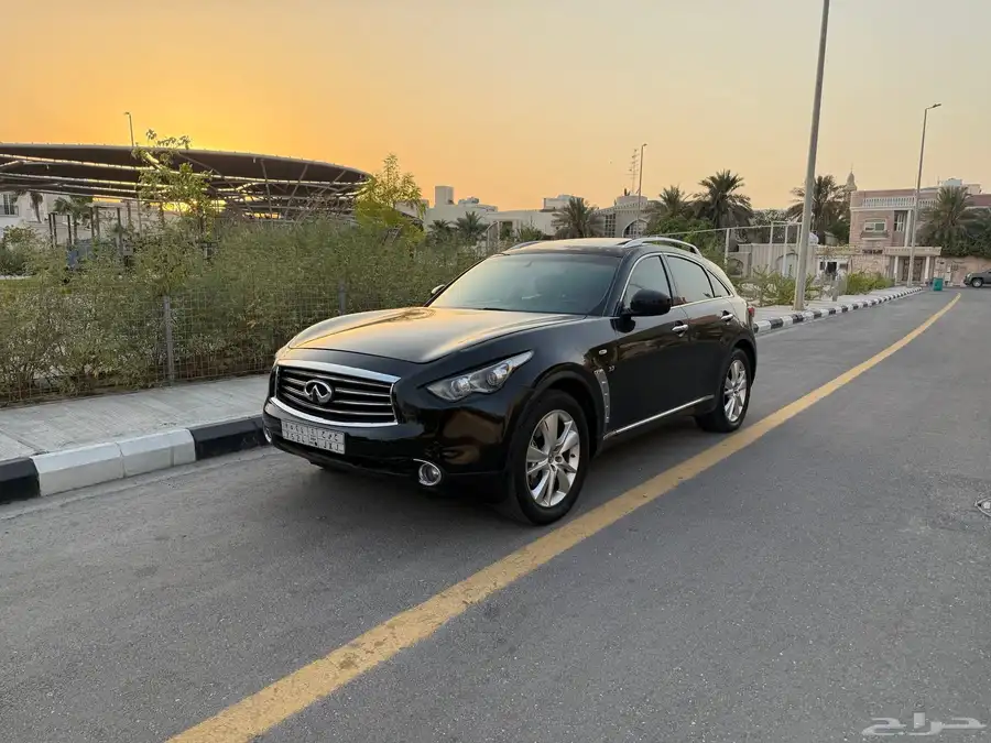 إنفنيتي QX70 0