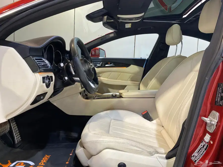 مرسيدس CLS400 2015 بحالة نظيفة 13