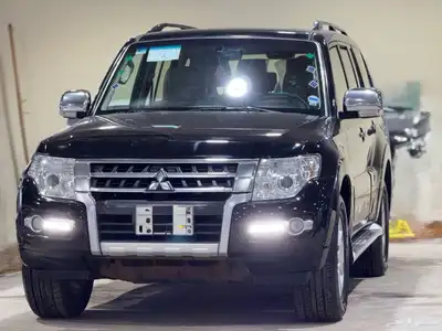 ميتسوبيشي باجيرو 2019 فل كامل ممشي قليل 0