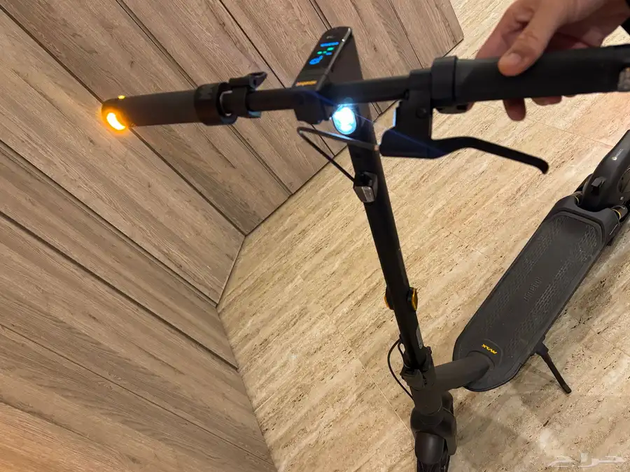سكوتر كهربائي سيجواي ناينبوت ماكس جي 2 4
