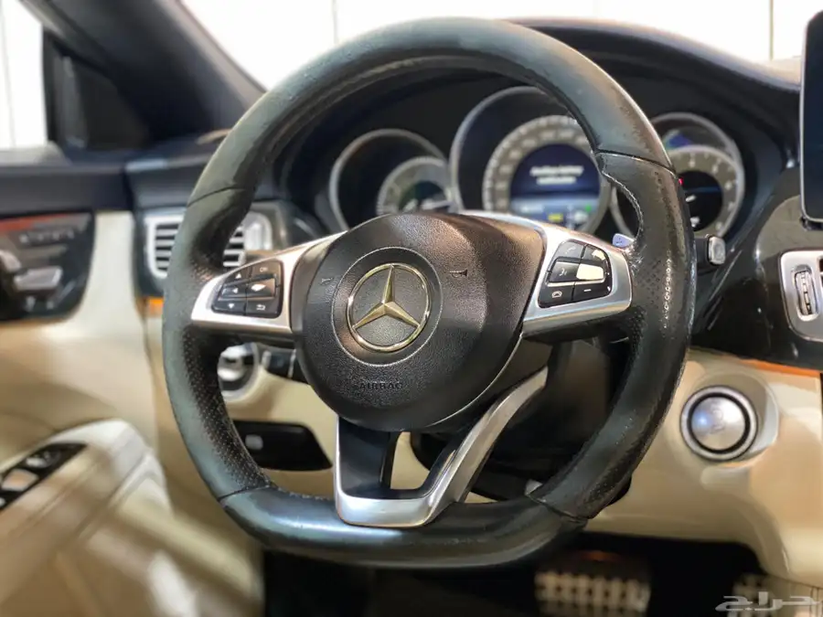 مرسيدس CLS400 2015 بحالة نظيفة index