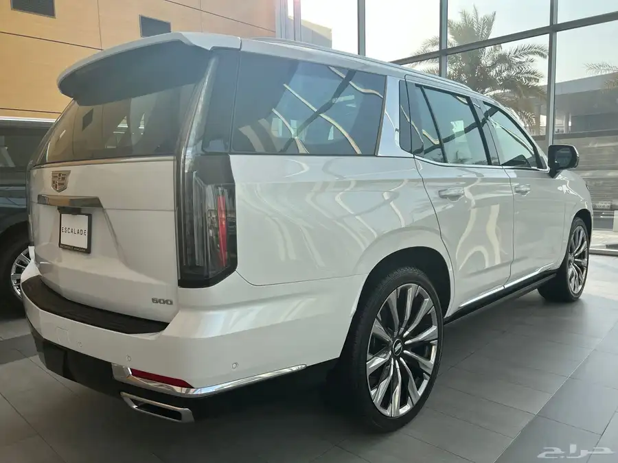 CADILLAC ESCALADE PLATINUM 1