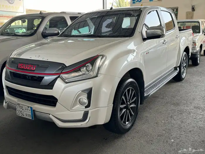 ايسوزو ديماكس GT 2020 1