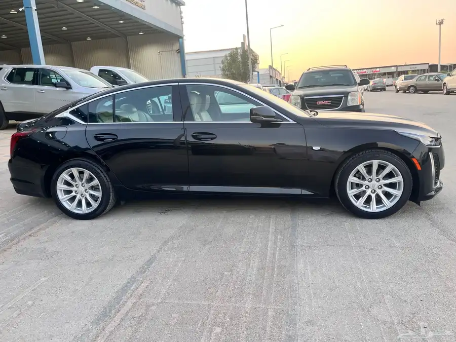 كاديلاك CT5 موديل 2022 3