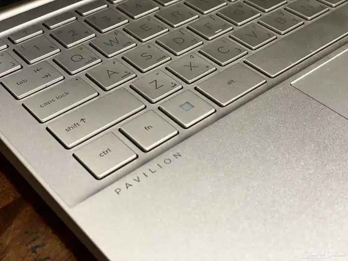 (تم البيع) كمبيوتر لابتوب HP بافيليون 14 بوصة شبه جديد 10