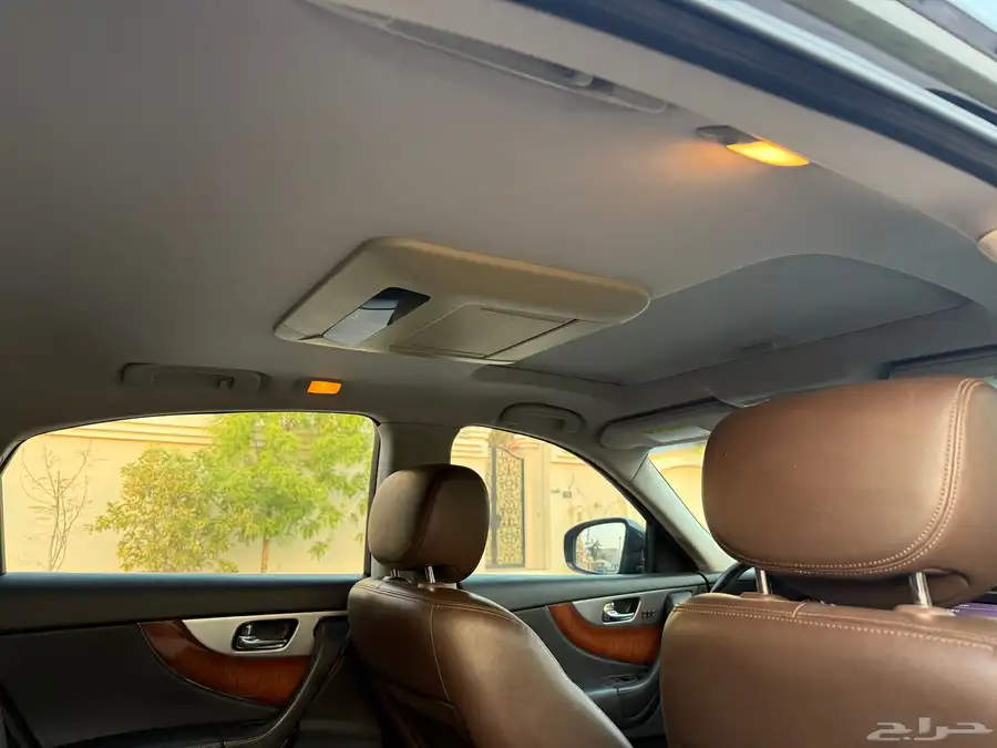 إنفنيتي QX70 9