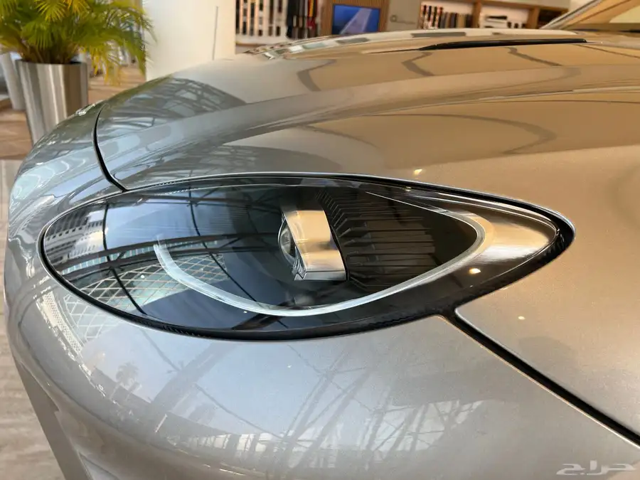 Aston Martin DBX 707 2025 4