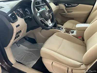 نيسان 4