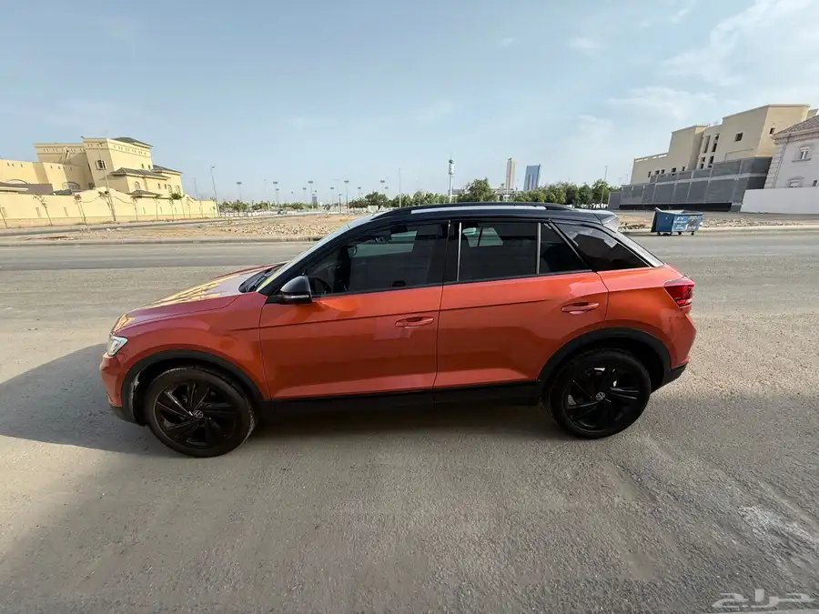 black style T-roc تي روك index