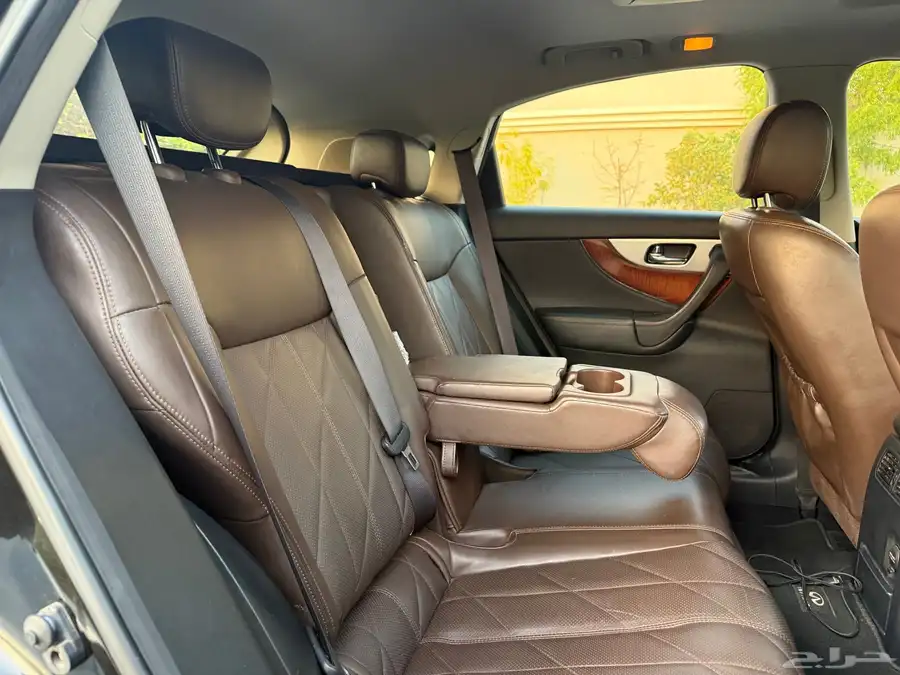 إنفنيتي QX70 12