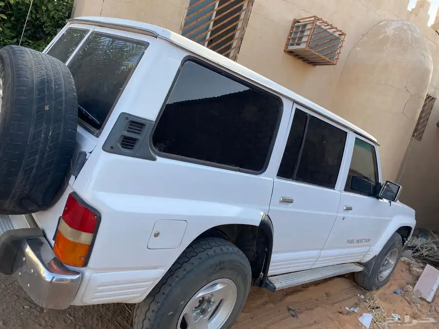 بترول مديل 93 يحمل لوحه مميزه 5