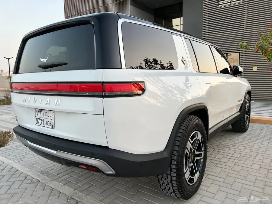 RIVIAN R1 S 2024 6