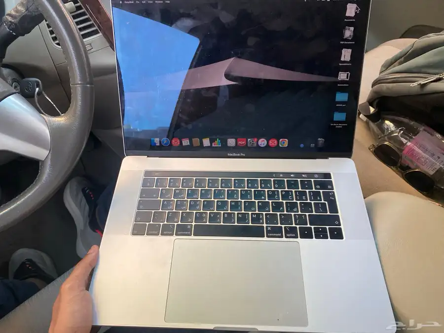 للبيع  MacBook Pro 15-inch i9 نظيف جدا 2