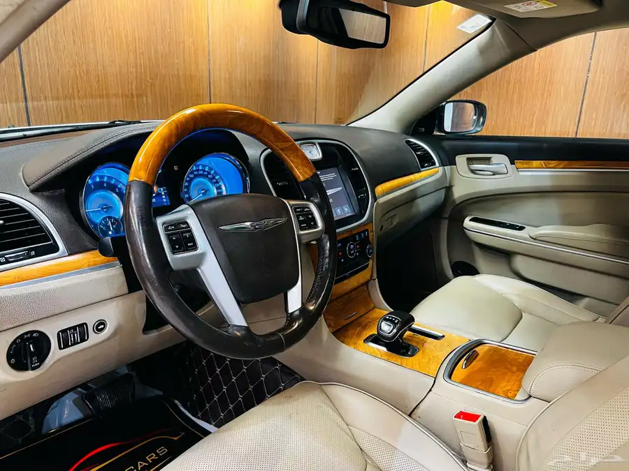 كليزلر 2014 C300 V6 فل كامل (( بحاله ممتازه )) 7