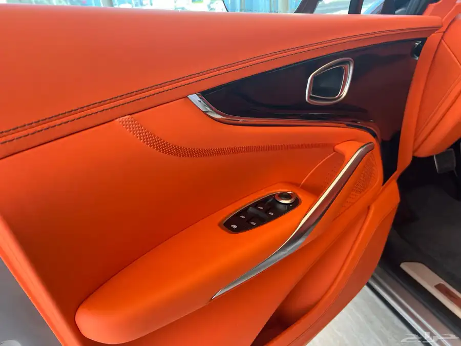 Aston Martin DBX 707 2025 16