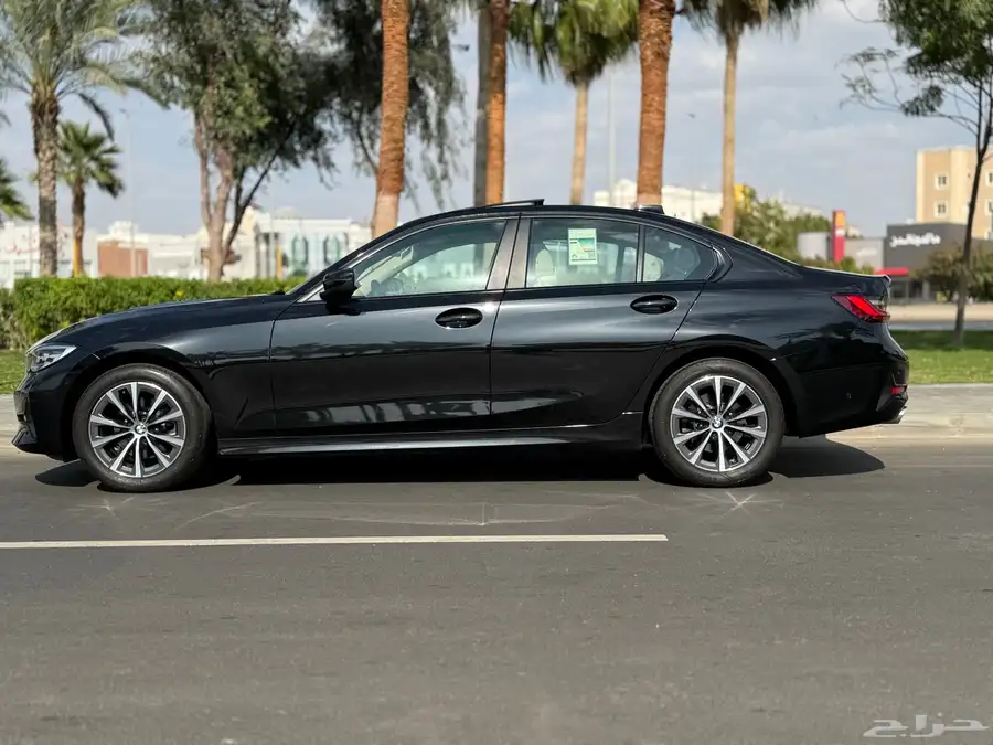 bmw 320i 9