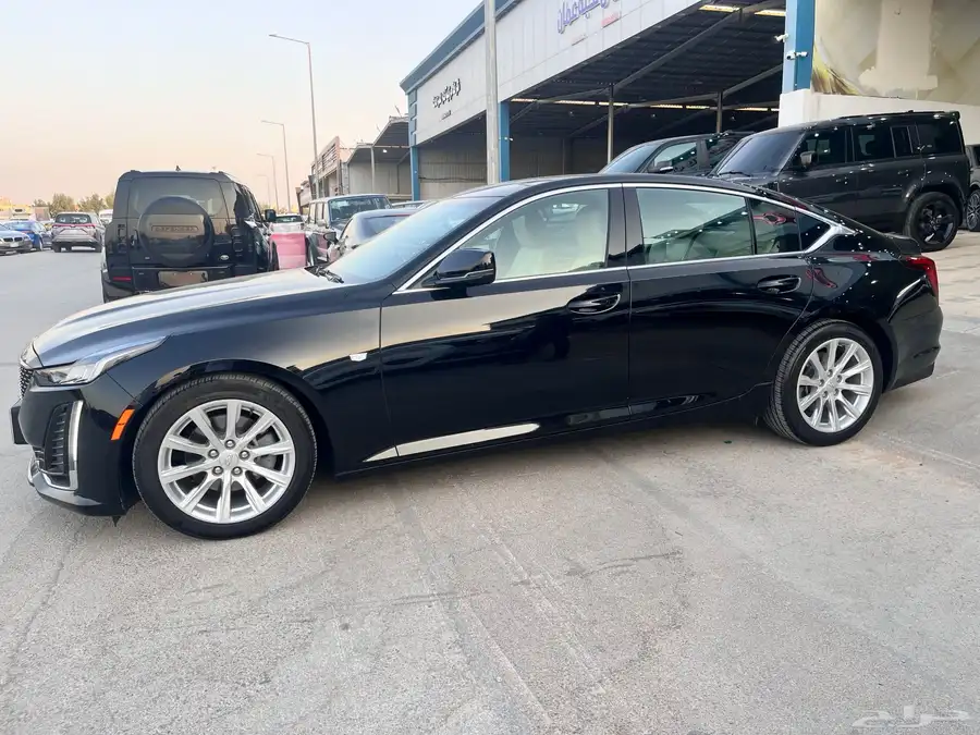 كاديلاك CT5 موديل 2022 2