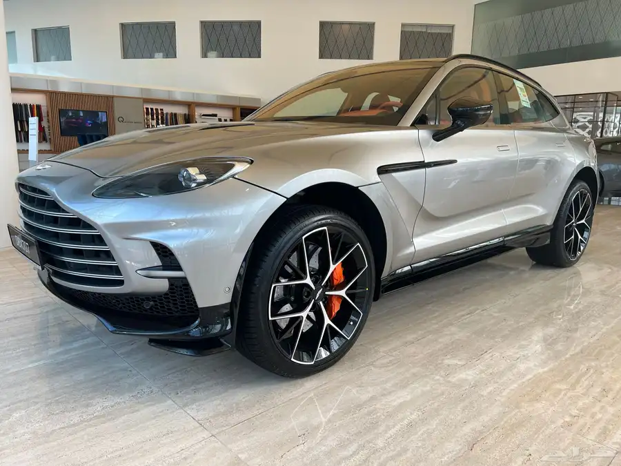 Aston Martin DBX 707 2025 0