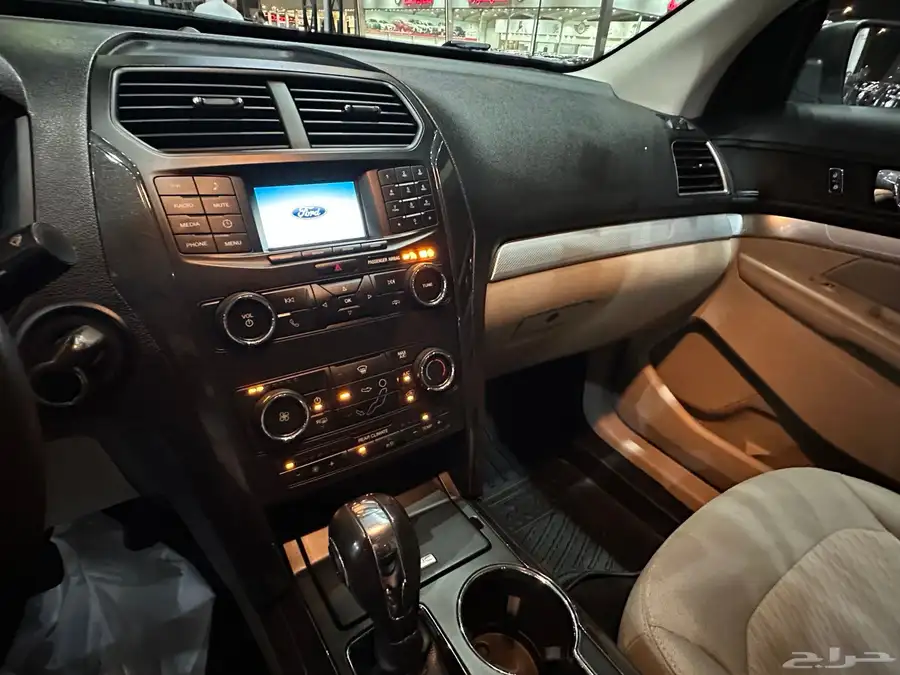 فورد اكسبلورر موديل 2019 دبل نظيف 17
