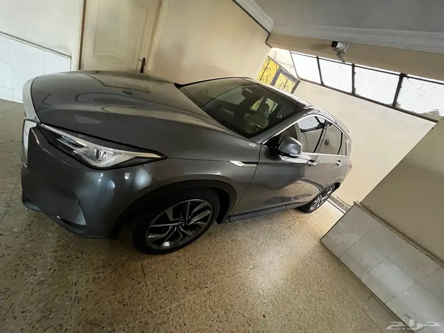 انفينيتي QX50 2021 بحالة الوكالة 3