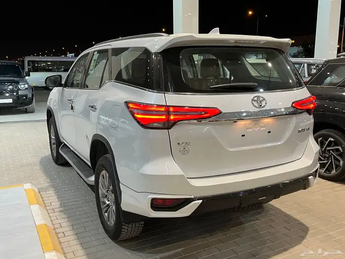 فور تشنر 2025 سعودي اعلى فئه vx 5