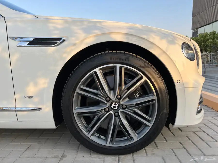 BENTLEY CONTINENTAL FLYING SPUR 2022 9