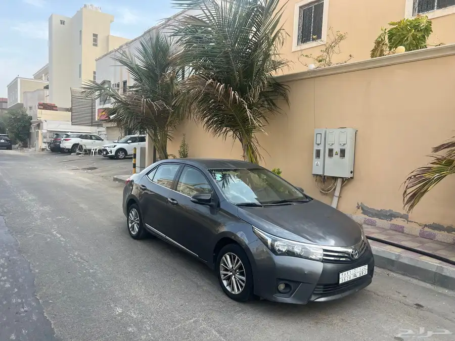 Toyota Corolla 2014   Mid Option (Push Start   OEM Rims) 0