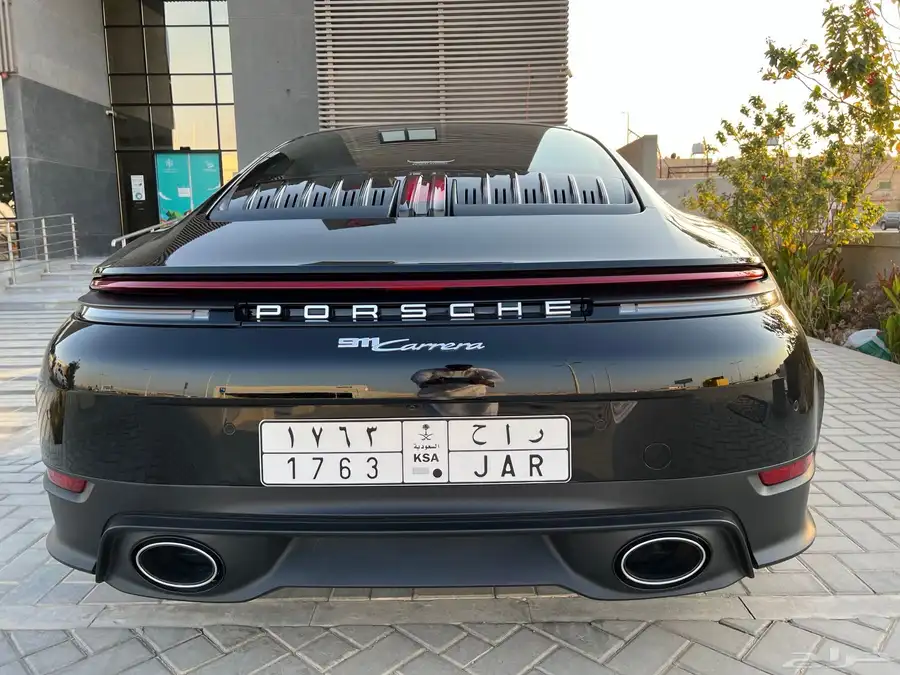 بورش كاريرا 2025 4