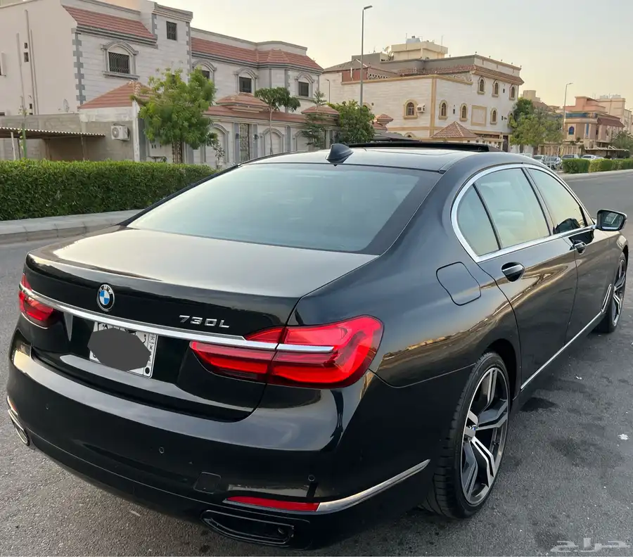 بي ام دبليو 730Li 2019 فل كامل للبيع 5