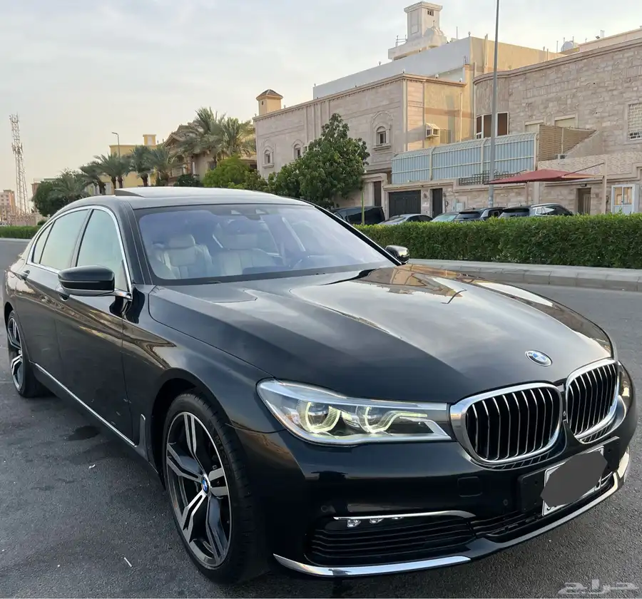 بي ام دبليو 730Li 2019 فل كامل للبيع 7