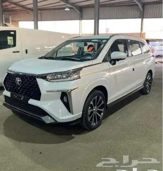 تويوتا فيلوز الجديده 2025 العائليه 7مقاعد كاش واقساط وعروض 0