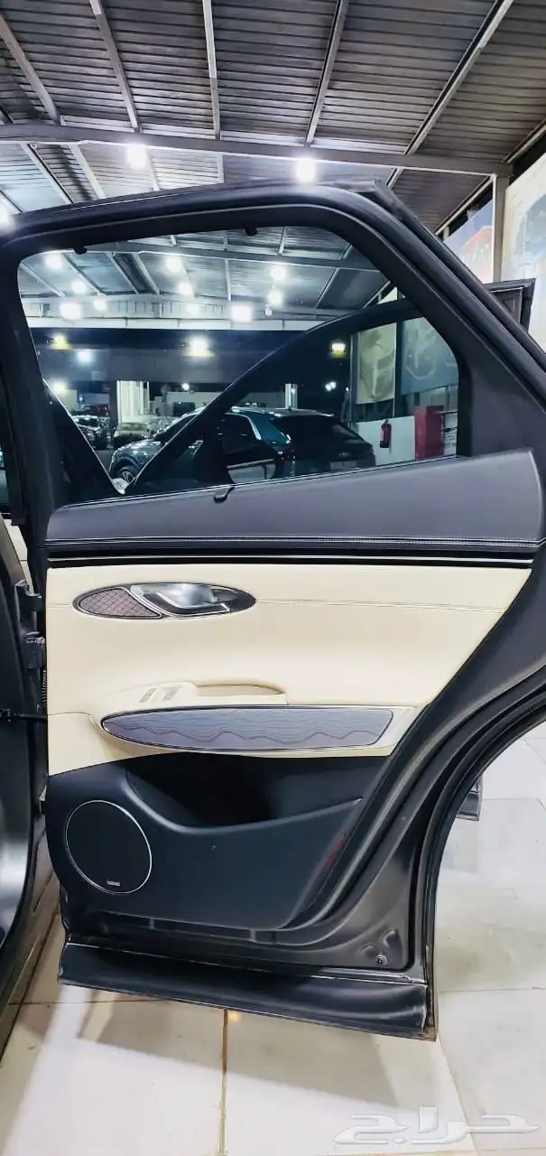 جنسس Gv70 بريمييوم 2024 ( بحالة الوكالة ) سعودي 7