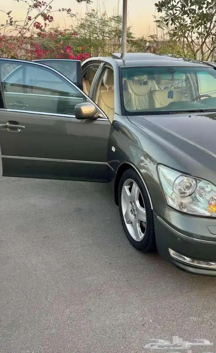 للبيع لكزس LS 430 فل كامل سعودي عبداللطيف جميل 1