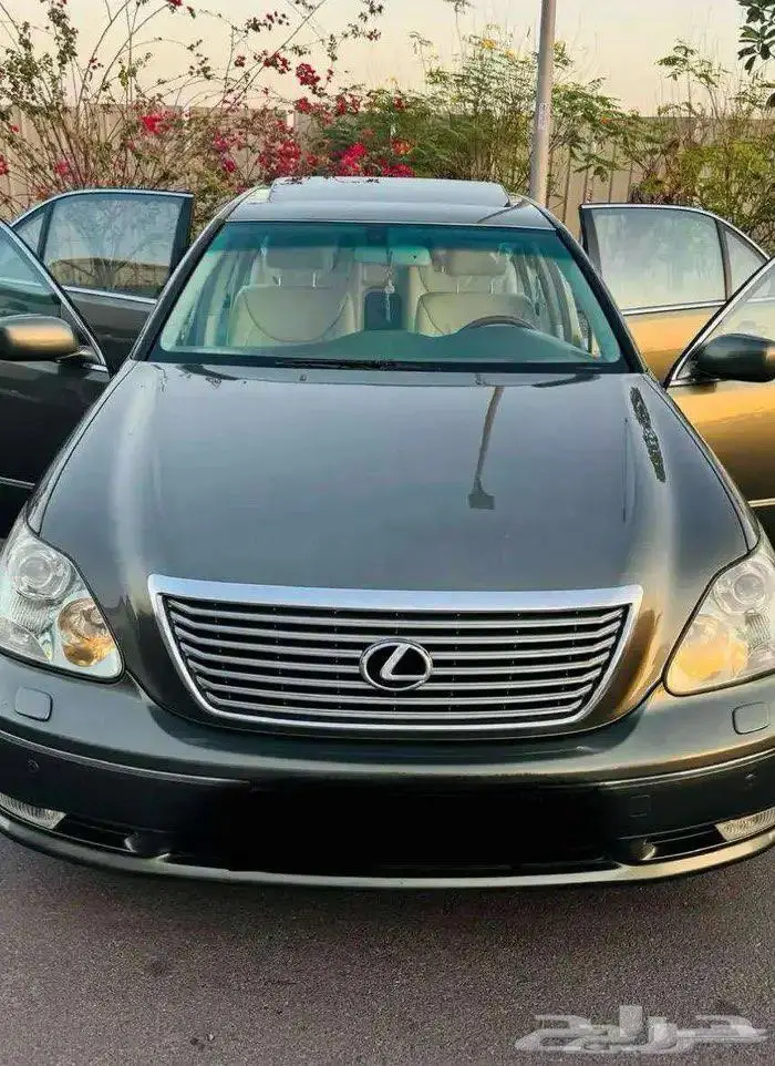 للبيع لكزس LS 430 فل كامل سعودي عبداللطيف جميل 0