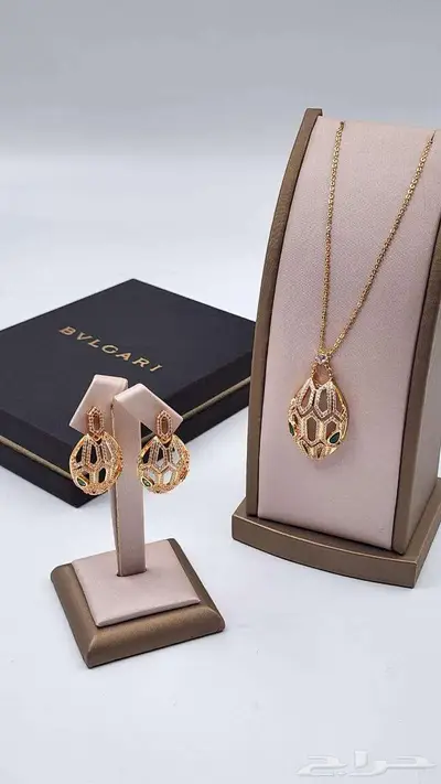 اكسسوارات هدايا نسائيه ماركات عالمية 19