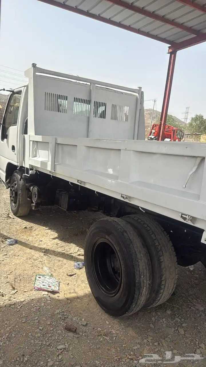 قلاب اسيزو مديل 2000 حمولة 5 طن 5