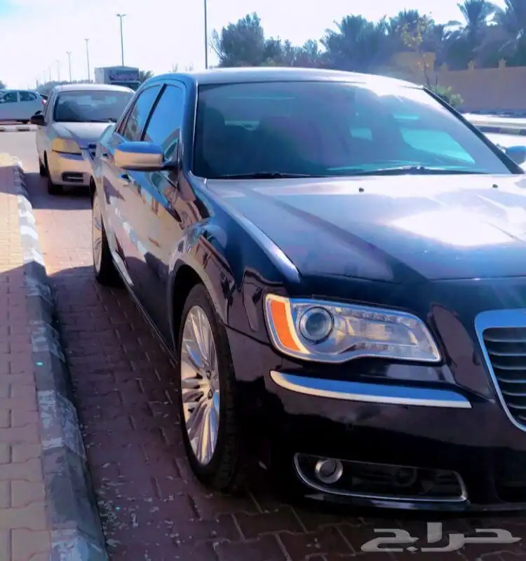 للبيع كرايزلر C300 فل كامل 2014 3