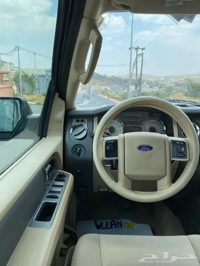 فورد اكسبديشن 2013 8