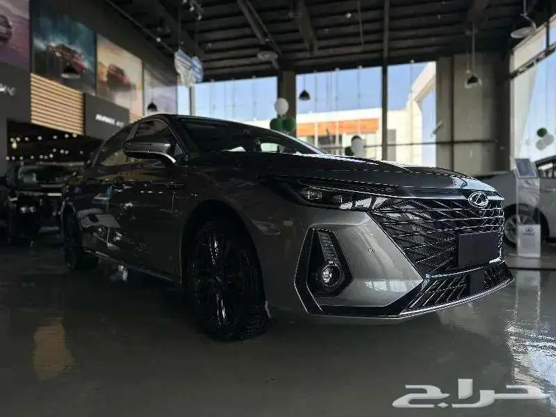 شيري اريزو 8 لاكجيرى وكمفورت 2025 سفنز التجارية للسيارات 2